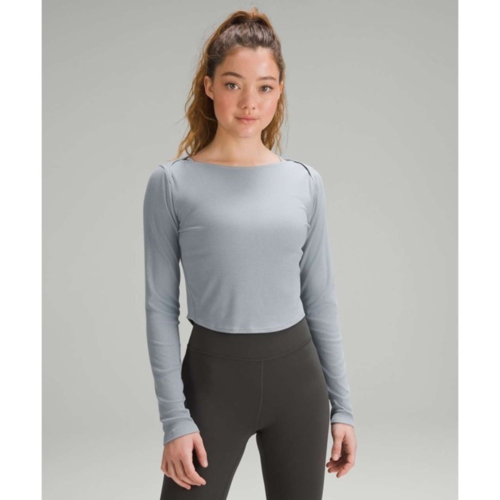 Lululemon Modal Silk Twist-Back Yoga Long Sleeve Shirt Chambray Size 2 - Picture 3 of 8